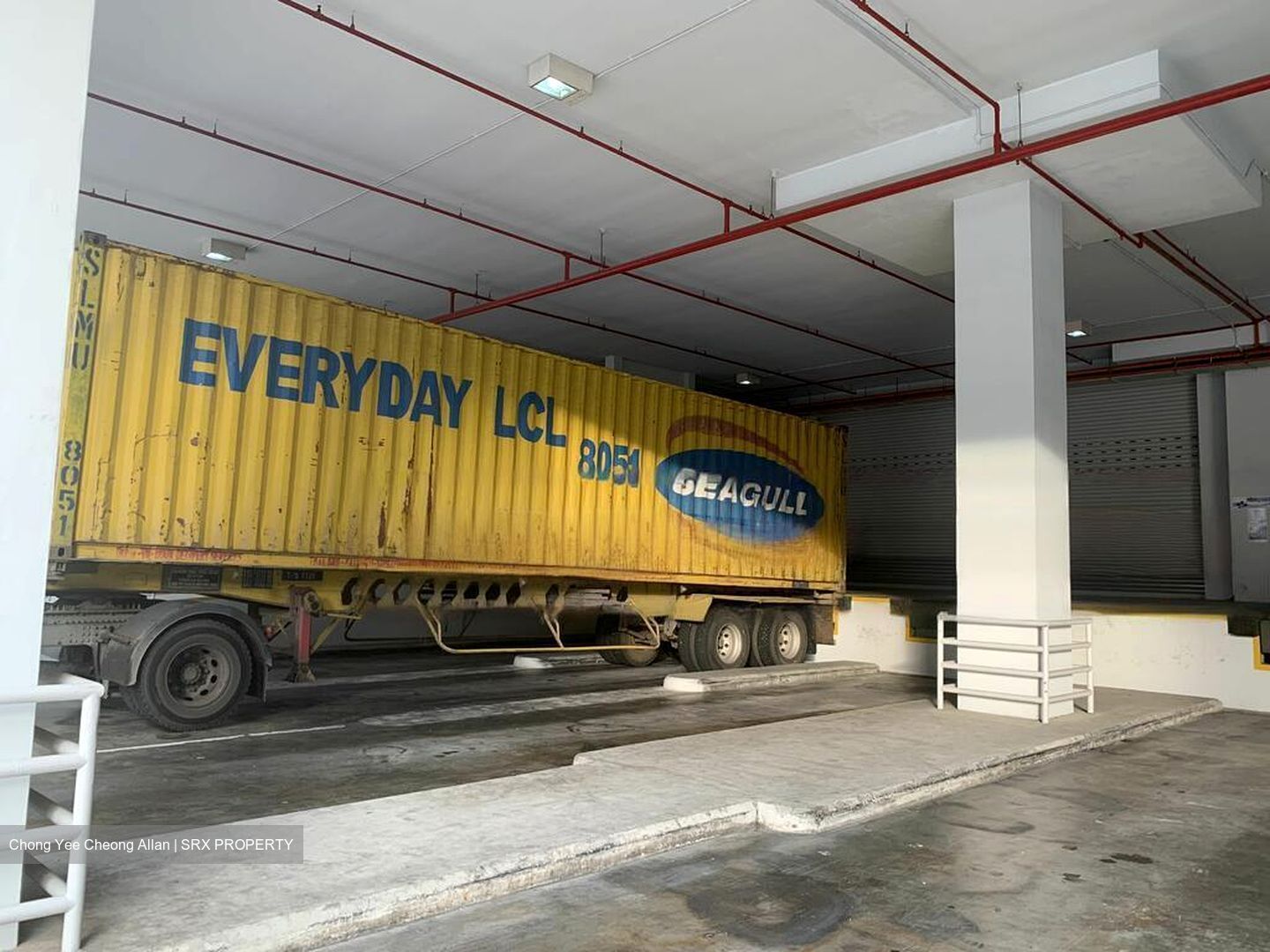Thyssen Haniel Logistics Centre (D16), Warehouse #458801131
